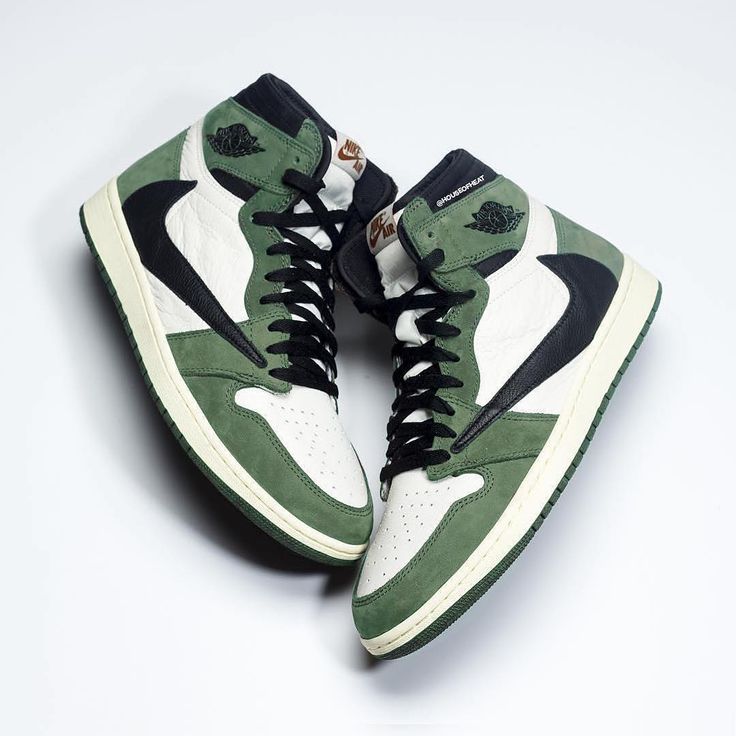 Producto del catálogo de Abyss: zapatillas verdes